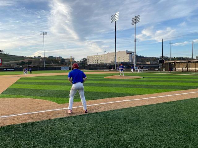 HVille_Baseball's tweet photo. Absolutely perfect night to finally get on the field. Great night of work to kick off the week! https://t.co/Me8kgGohZJ