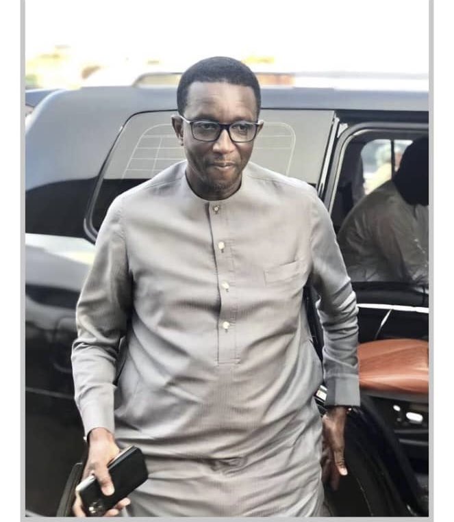 babs_sapali's tweet photo. De 4 millions de parrains collectés à « un deuxième tour est inévitable ». Il faut pas se laisser AMADOUER 🤣🤣🤣

#kebetu #karimwade #politique #senegal https://t.co/3O02c5jbrP