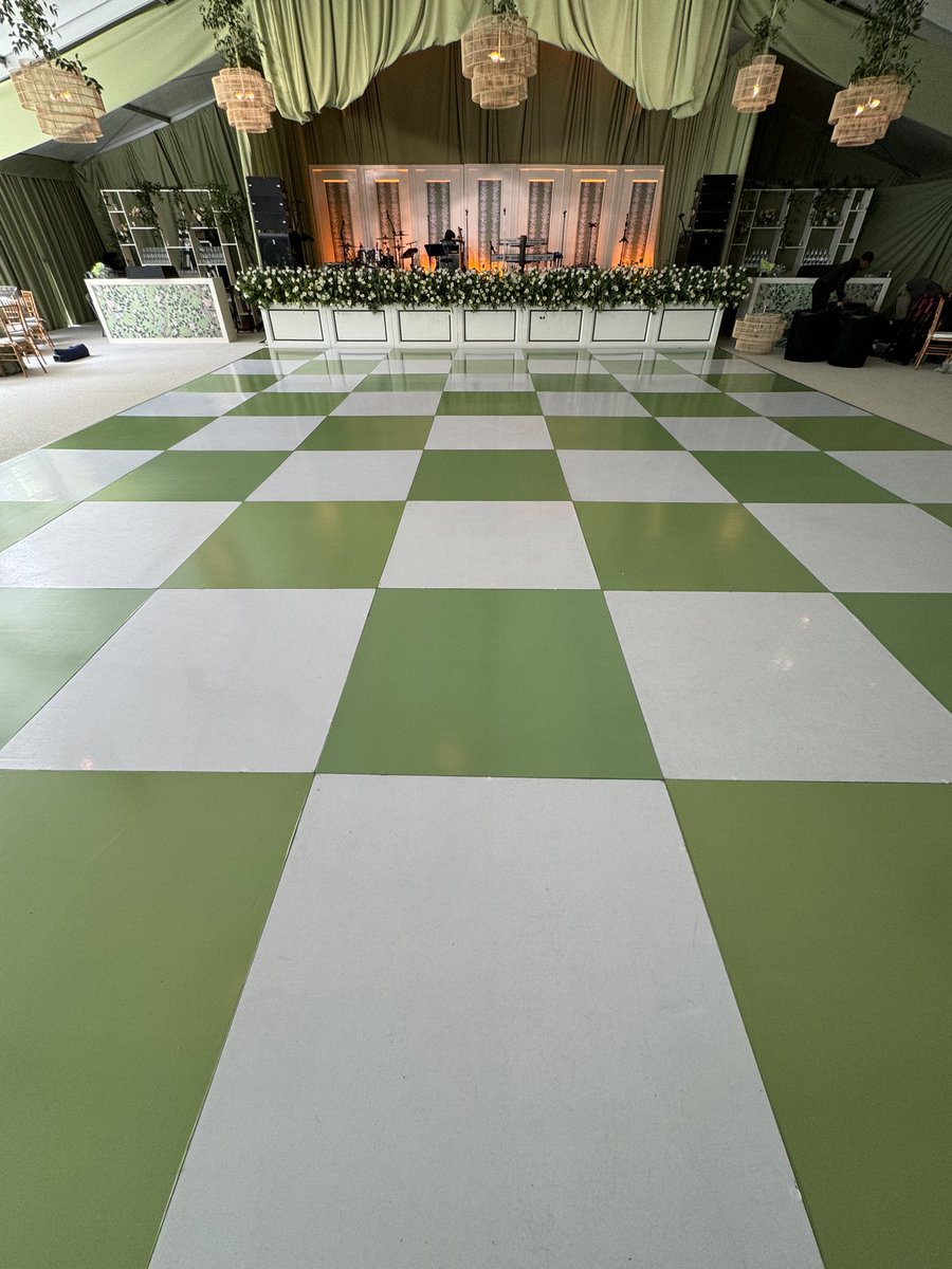 adeventgroup's tweet photo. Green and white dance floor. https://t.co/kHpBLamIcn