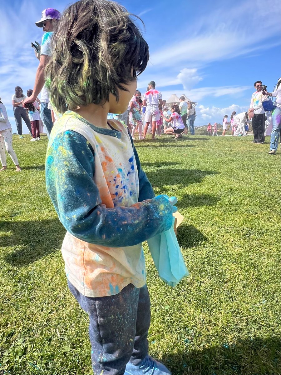 priyabhatpatel's tweet photo. Happy Holi to those who are celebrating!
#carlsbad #holihai #happyholi #holi #spring #hellospring #welcomingspring https://t.co/mKAJNiePi4
