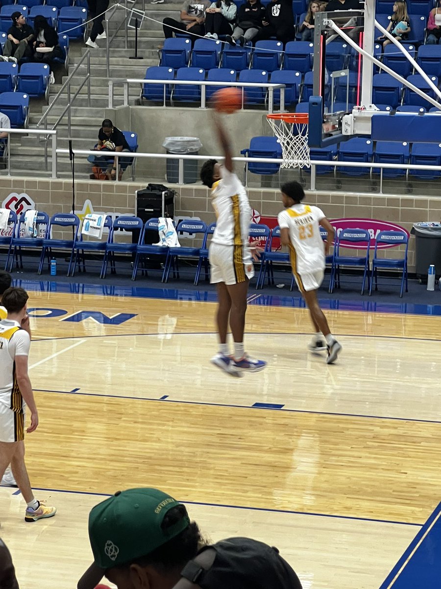 BrandeisHoops's tweet image. Ready to watch @trevorshort24 in the all star game! #RepTheB