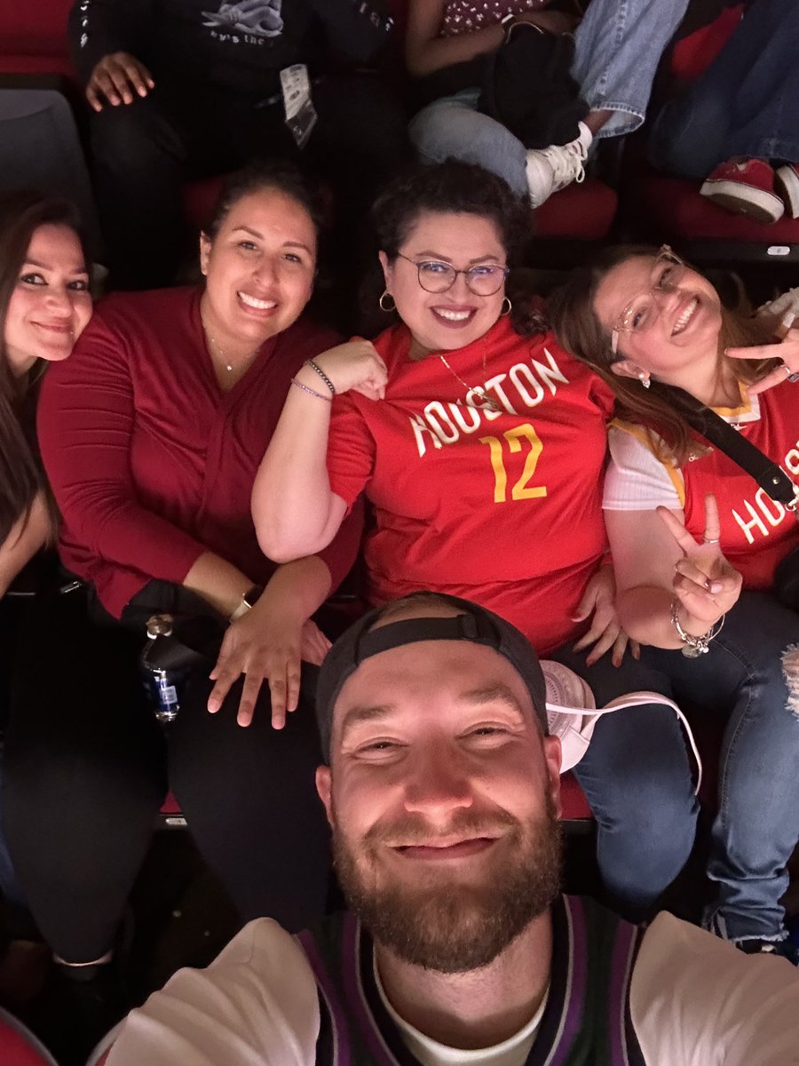 What a great way to enjoy your coworkers outside of <a href="/Keeble_AISD/">Keeble Primary School</a> !! Goo <a href="/HoustonRockets/">Houston Rockets</a> #FunTimes with <a href="/LucyReynaMoore1/">Lucy Reyna Moore</a> , <a href="/kiki_garza/">Kiki Garza</a> , <a href="/ShanissaK/">Shanissa King</a> , and many more staff from <a href="/AldineISD/">Aldine ISD</a>