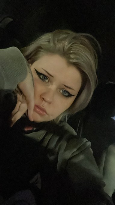 been feeling quite&hellip;meh 😒 https://t.co/dIERNTmb7h<a href="/tag/newprofilepic"class="tags"><span>#newprofilepic</span></a>