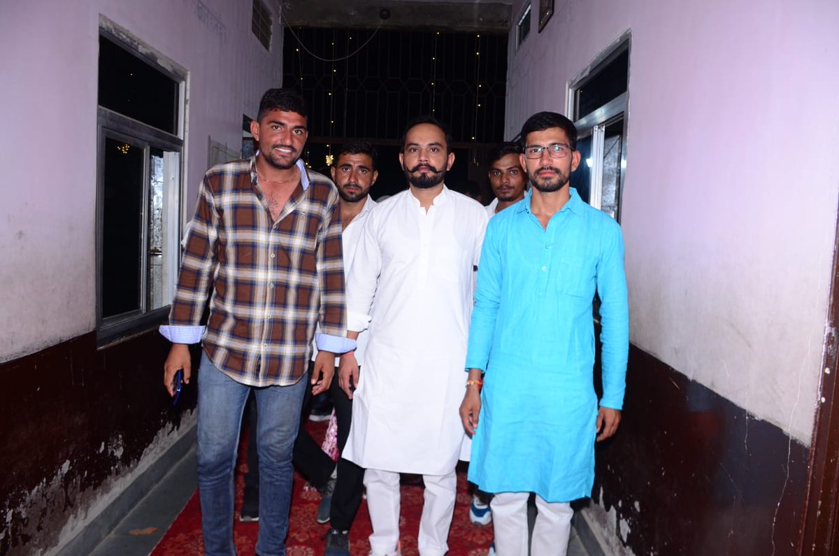 जन्मदिवस की क्रांतिकारी बधाई एवं हार्दिक शुभकामनाएं भाई साहब <a href="/RajpalChoudhry/">𝗥𝗮𝗷𝗽𝗮𝗹 𝗖𝗵𝗼𝘂𝗱𝗵𝗮𝗿𝘆</a> जी। 💐💐💐💐
ईश्वर का आशीर्वाद सदा बना रहे, प्रकृति हमेशा खुश रखे।
<a href="/RLPINDIAorg/">Rashtriya Loktantrik Party</a>