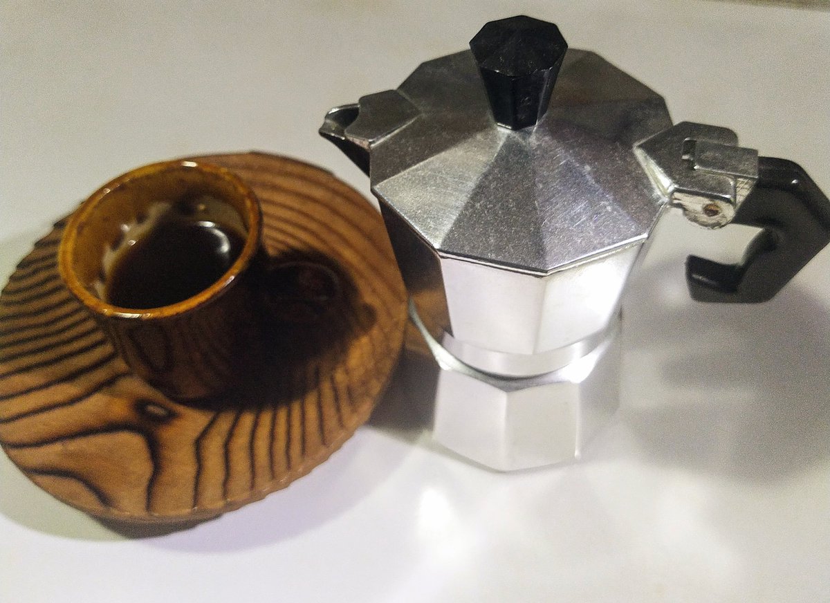 Kon_tessa's tweet photo. #AlphabetChallenge
#WeekK K for Moka🐝 https://t.co/hFjZqgkYpI