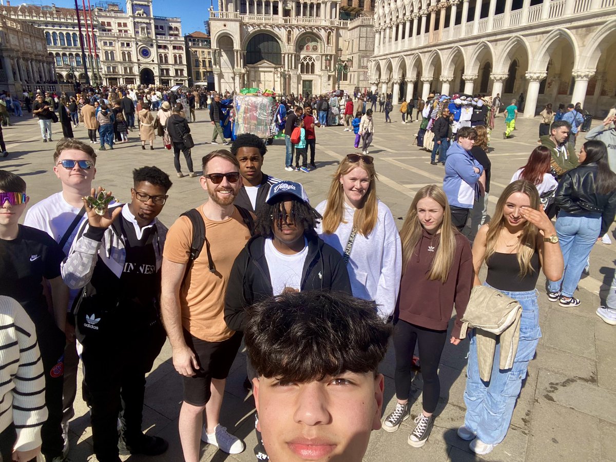Day 2 of Coláiste na Mí on tour - After the water taxi we all enjoyed a walking tour of the main sights both historical and geographical of Venice. We visited many points of interest including the gondola docks, St. Marks Square and many more… #watertaxi #walkingtour