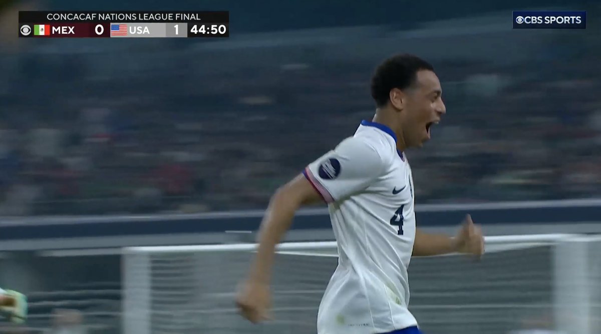 TYLER ADAMS ARE YOU SERIOUS?! 

USA takes the 1-0 lead 🎯🔥