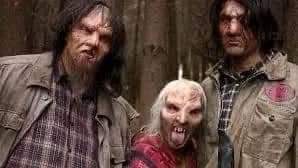 Azibr53's tweet image. nih filmnya seru sih tapi ya bkin mual 😶