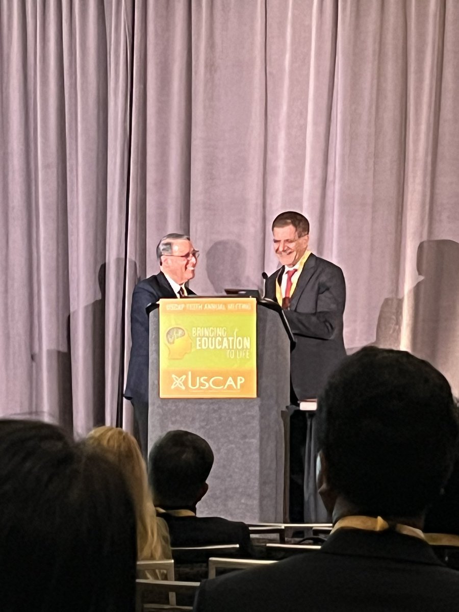 Today also saw the baton passed from outgoing President of @SocforHemepath, Dr. Rob Hasserjian, to our new President, Dr. Carlos Bueso-Ramos. Thank you Dr. Hasserjian for all you have done for our #hemepath society!