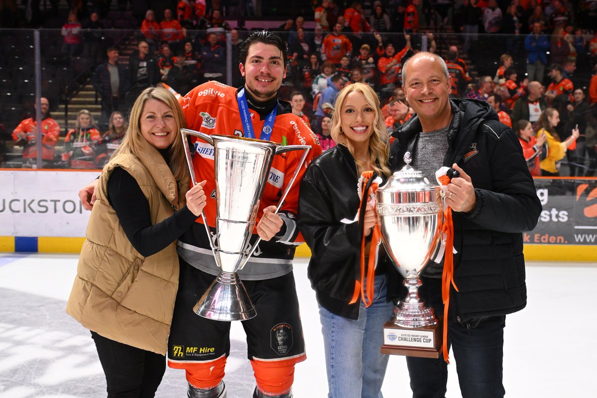 steelershockey's tweet photo. 🍊🏒 "Feels just as good as our first trophy" Rocket Ron Shudra

#SteelersHockey | #Champions https://t.co/8wRJilPVyg