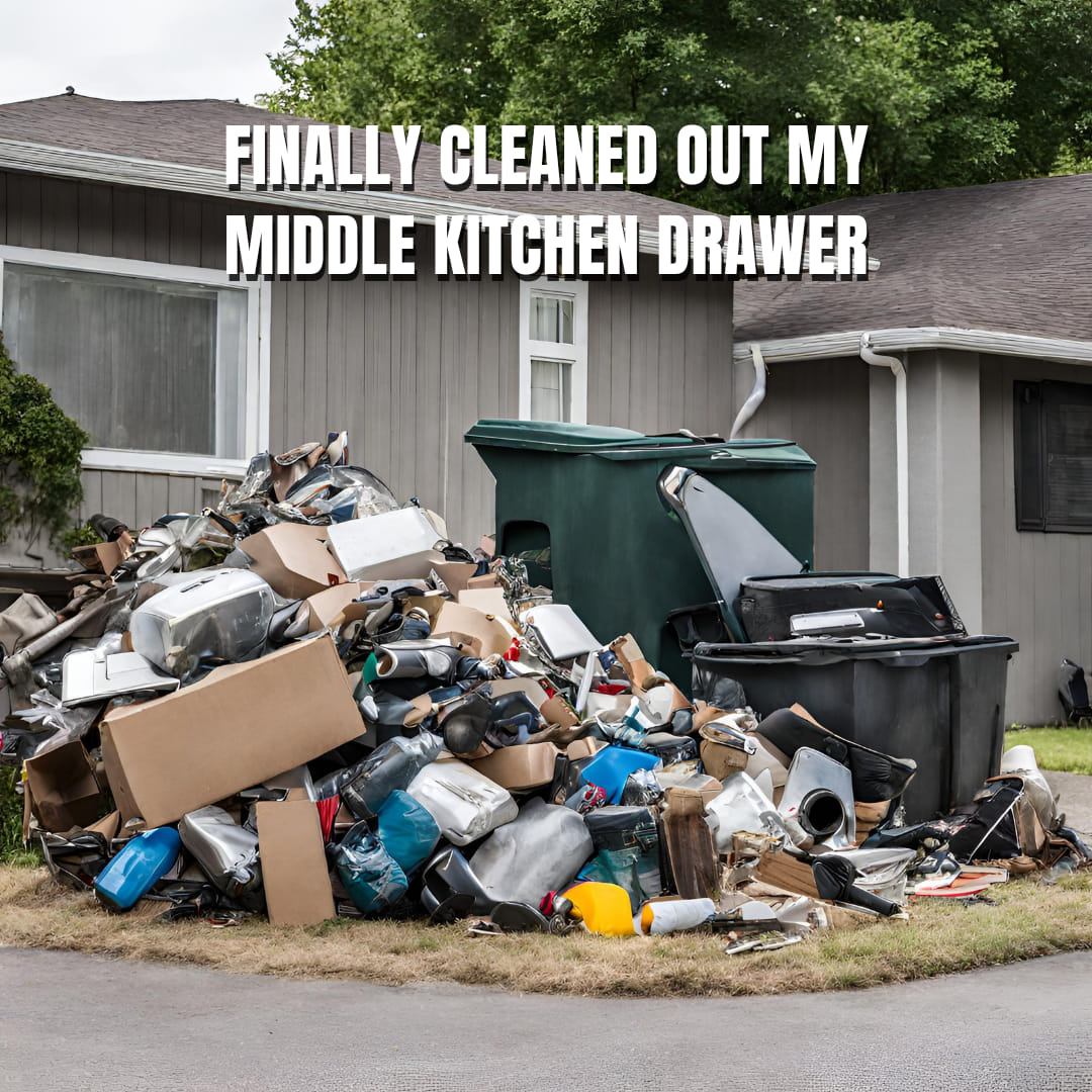 You know the one you can never open properly! 
#finally #cleaningday #kitchendrawer #kitchen