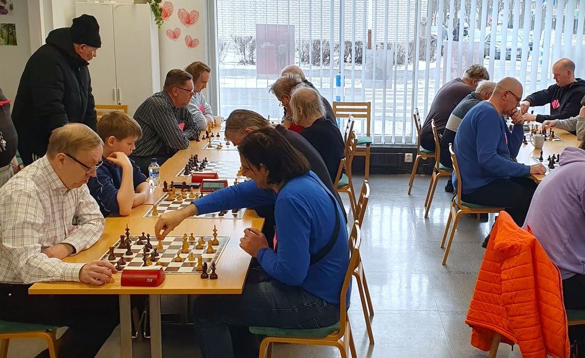 karl_w_nyman's tweet photo. Söndagen ägnades åt blixtschack. #schack #shakki #chess #schach #ajedrez #echecs #шахматы https://t.co/vPqWOkiOEK
