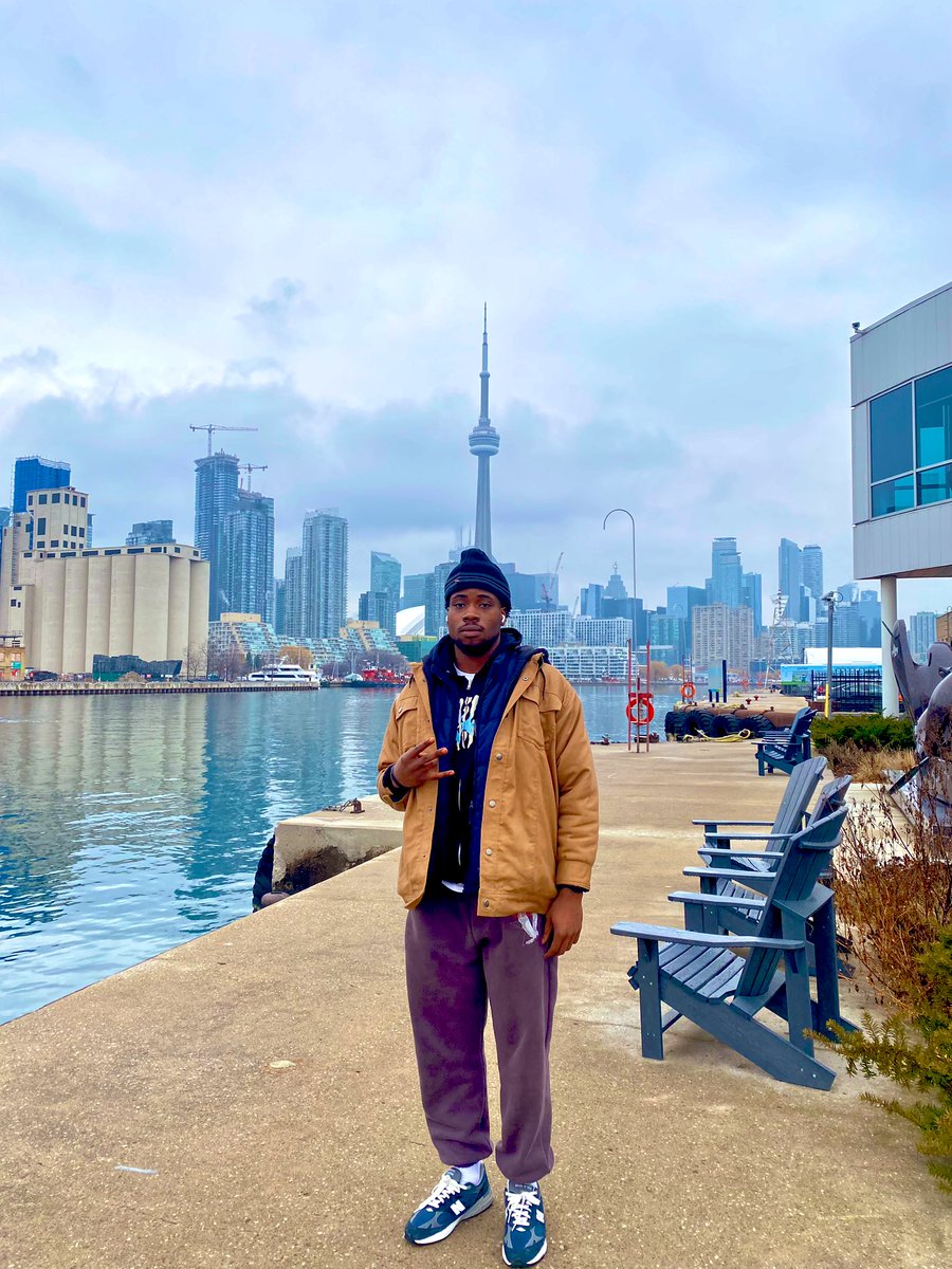 daniel_felix43's tweet photo. Toronto run 🇨🇦 https://t.co/ri5TrUfOWX