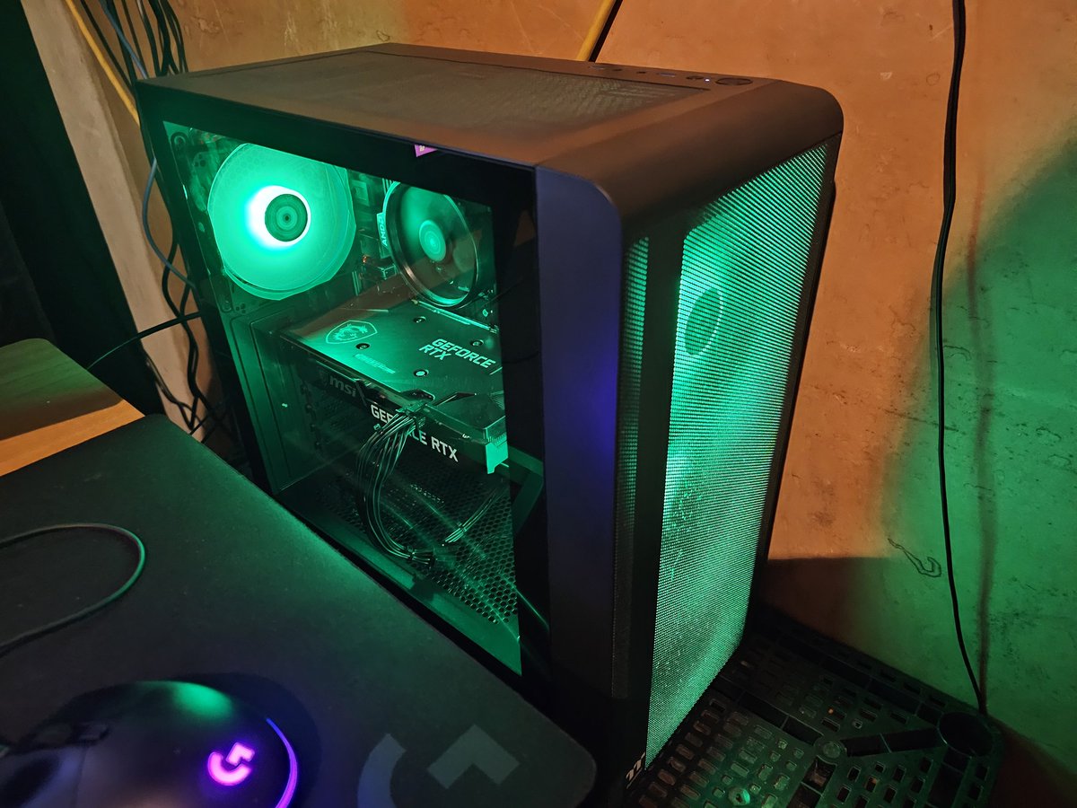 nuxalkRS13's tweet photo. Thanks @PCBuilderJason for your content on YouTube.  Built the 2024 budget build you suggested. 1st build was easier than I thought! https://t.co/EYSBERKLhR