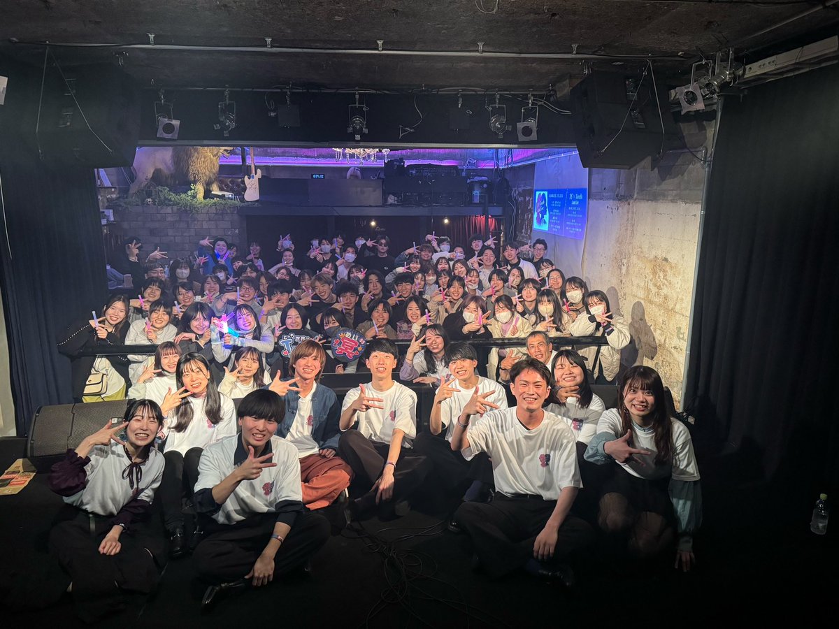 meitorch_melo's tweet photo. 🌙共催ラストライブ終演🔥

冥×Torch共催ラストライブにご来場いただき、有難うございました！

会場が満員になるほど沢山の方にお越しいただき、皆さまのおかげで活動できていたことを感じました。これまで冥、Torchを応援していただきありがとうございました！

またどこかでお会い出来る日まで🌙🔥 https://t.co/sF3N7KRyjv