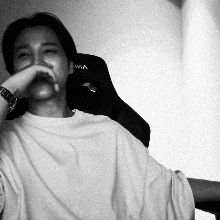 Hanjismile03's tweet photo. برای بالا بردن ارزش تجاری جیمین
ریپ+ریت
For지민JIMIN #지민 #JIMIN #PARKJIMIN #BTSJIMIN
@BTS_twt https://t.co/jqe00G7Pd2