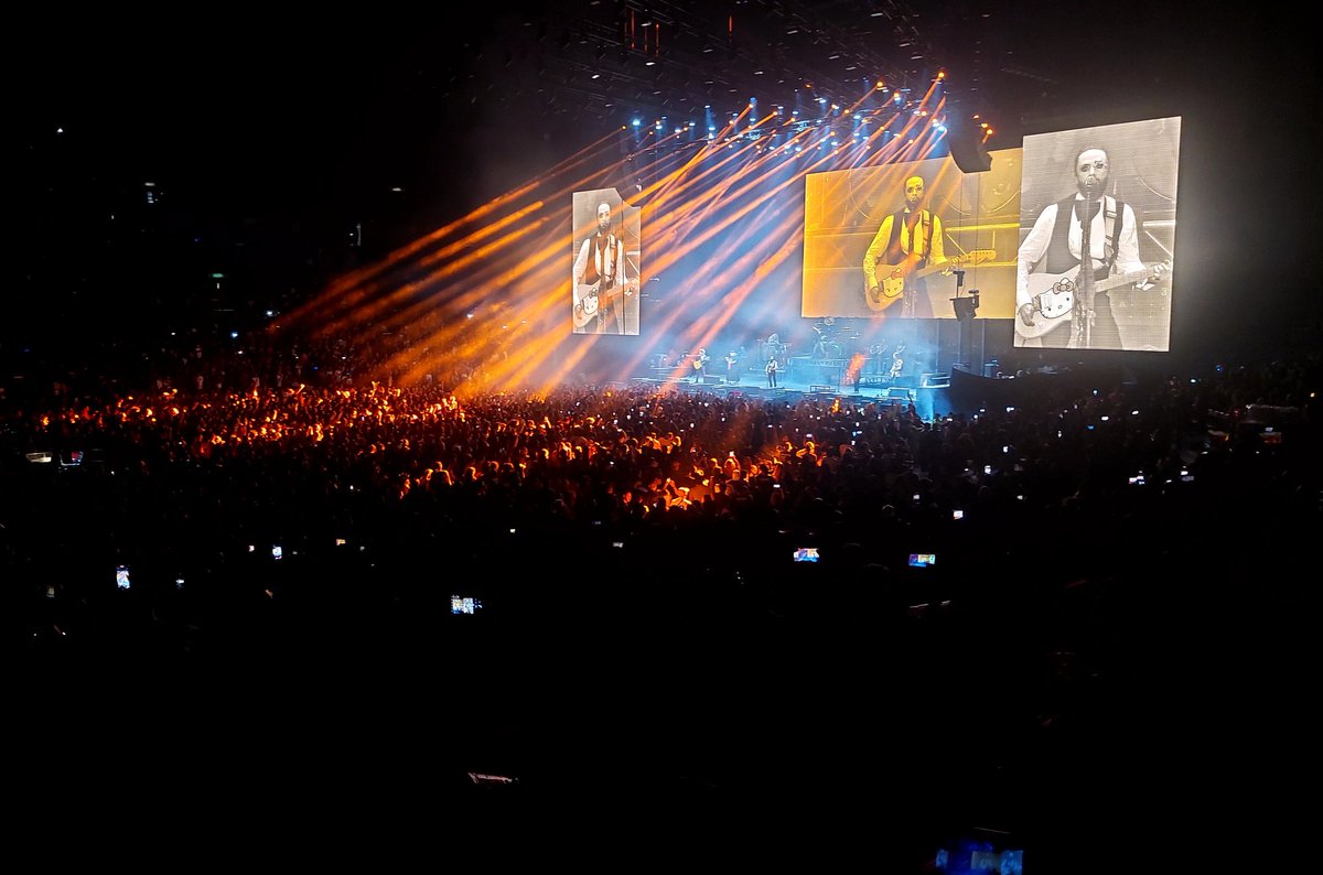 𝙰𝚕𝚎 ☯ tweet media