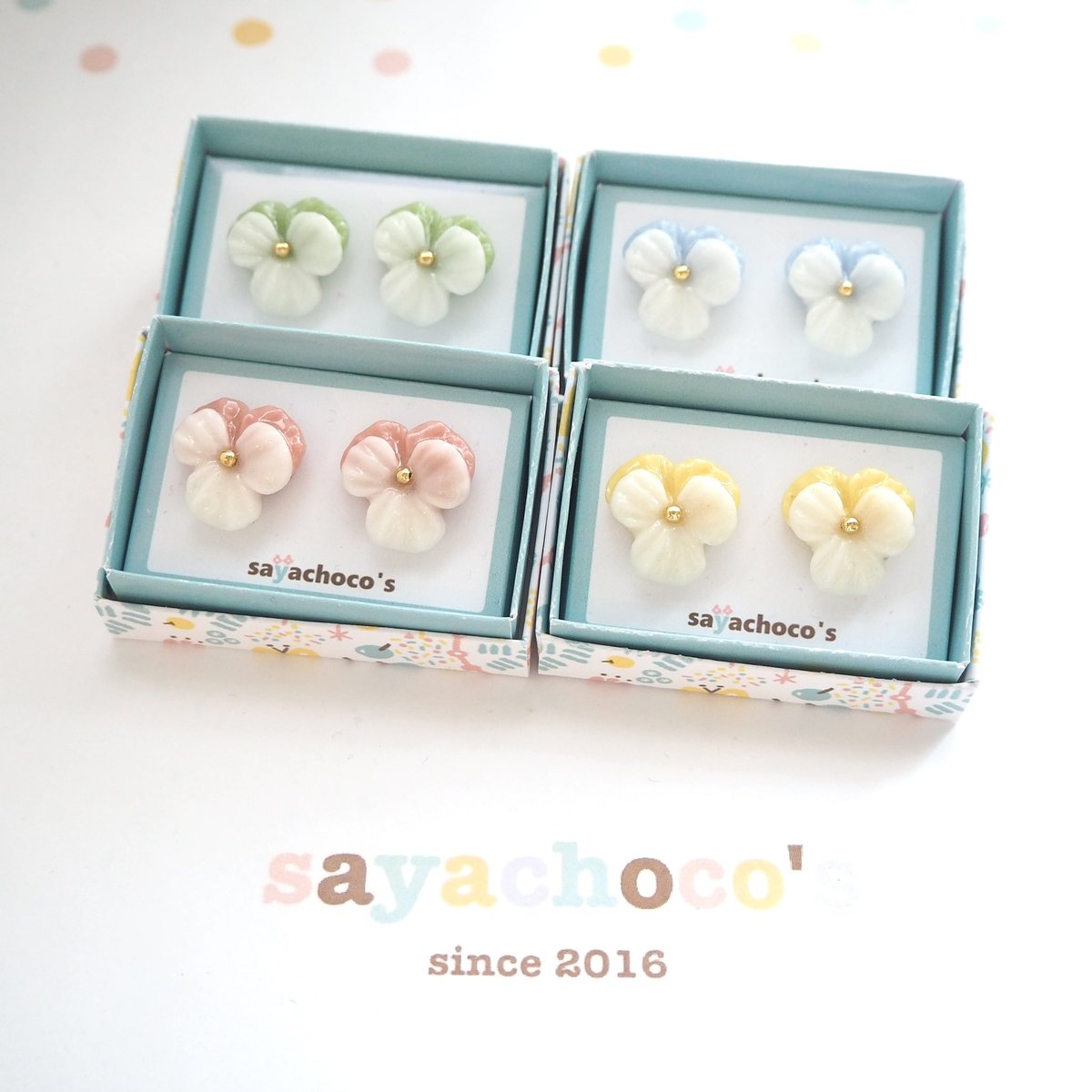 2日間限定の新作販売でしたが多数お迎え頂きありがとうございました❣️
明日発送させて頂きます🌷
京都の委託先SHOPpeaberry さんへも納品準備します😊