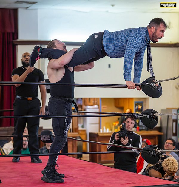 cpawrestles's tweet photo. From all the way up here there's no end I'm flying high
๐ธ @NickNrichard
#cpa #cky #disengagethesimulator #fivestarmatch #nextworldchamp #hotguyswithnicebutts #adamlevinejeans #prowrestlingmagic #mydadwontpayforit #whyisntthisglobeflat https://t.co/cHqm8D98iN