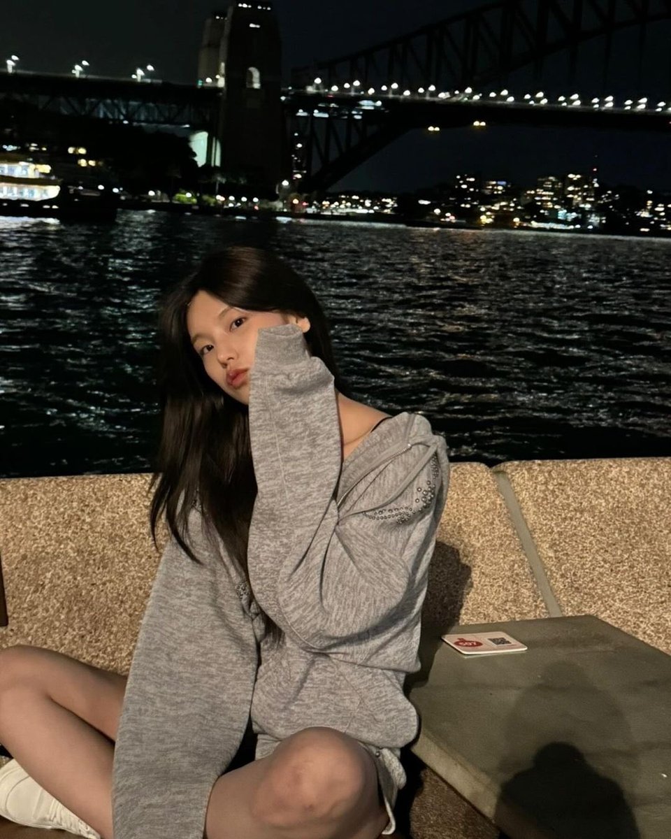 yejigallery's tweet photo. #YEJI yezyizhere instagram update https://t.co/dOZ1EyEPPC