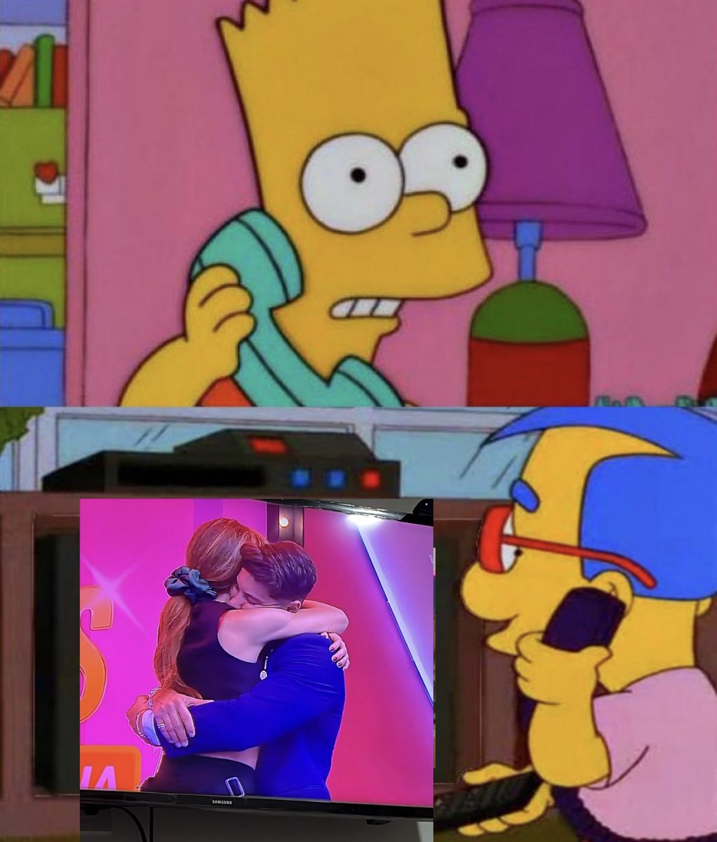 PipeR1224's tweet photo. - Milhouse, estás viendo el Estereo Picnic
- Oh sí Bart, está muy entretenido
#LaCasaDeLosFamososCol 
#LaCasaDeLosFamososCo https://t.co/Pn8nEe7WcD