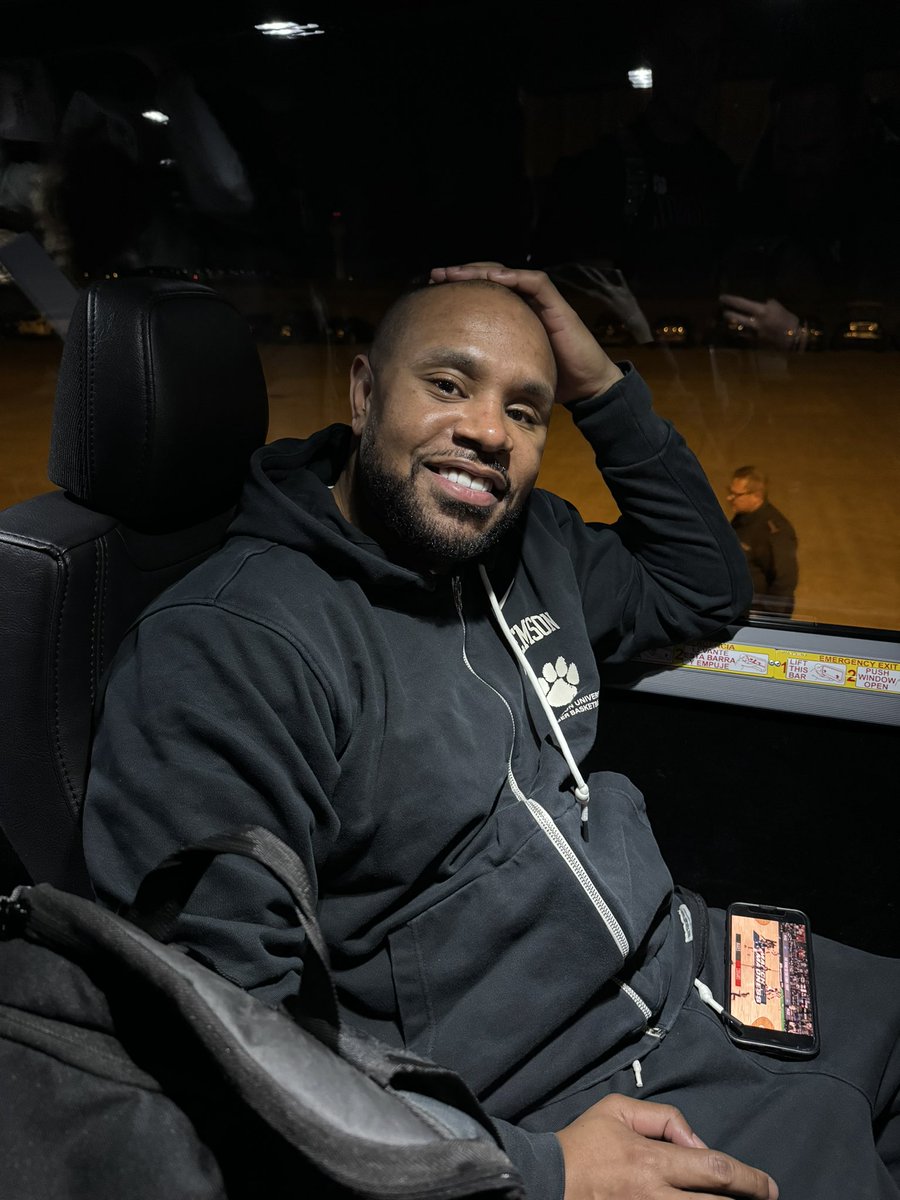 Clemson Basketball tweet media