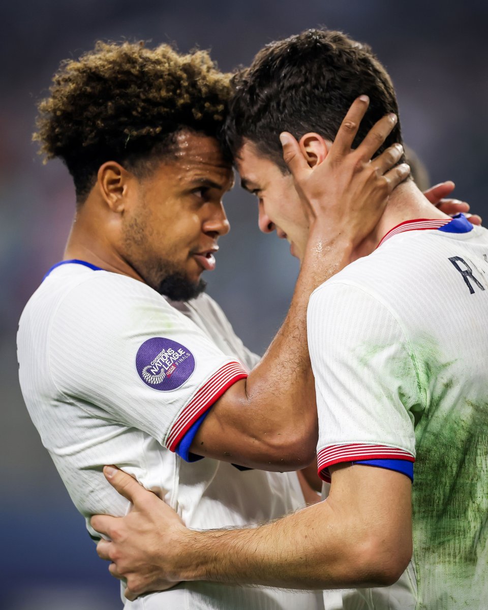 brfootball's tweet photo. USMNT are unbeaten in their last seven matches against Mexico:

✅ 3-2
✅ 1-0
✅ 2-0 
➖ 0-0
➖ 1-1
✅ 3-0 
✅ 2-0 https://t.co/MU40empdP4