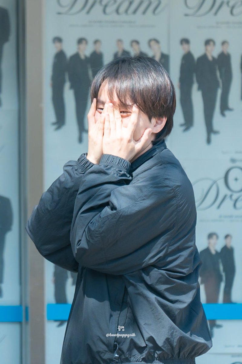 눈두덩이 이미 눈크기만한데.창서비 오빠야한테서 뺏아올필요잇낰 컼 ㅋㅋㅋㅋ