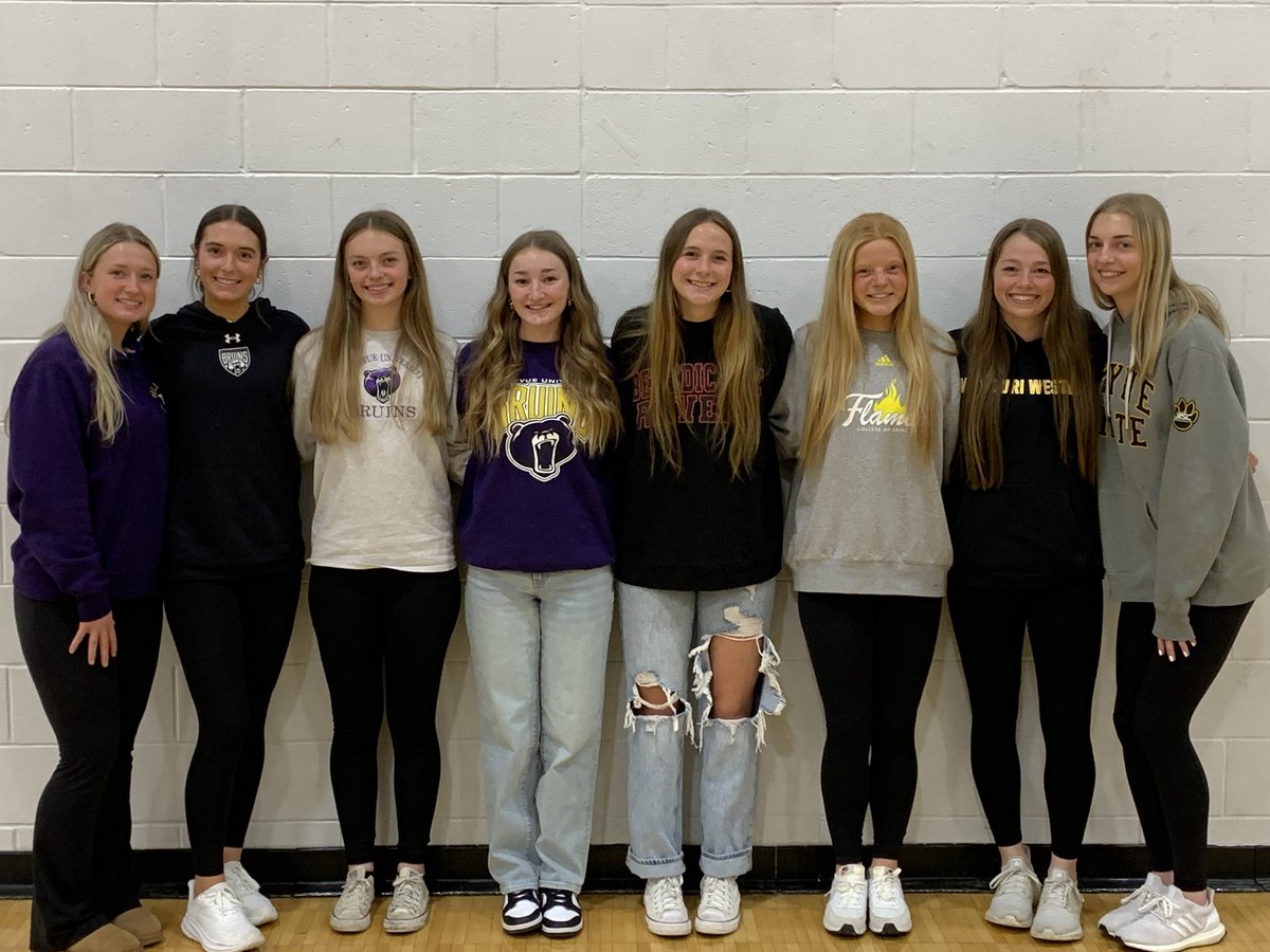 Such a fun night getting to be together again!  Missed a couple though. Love to see all the high schools and future college teams represented!  Let’s keep working hard in high school so we can finish together at Regionals one more time!🖤⚽️💪🏼