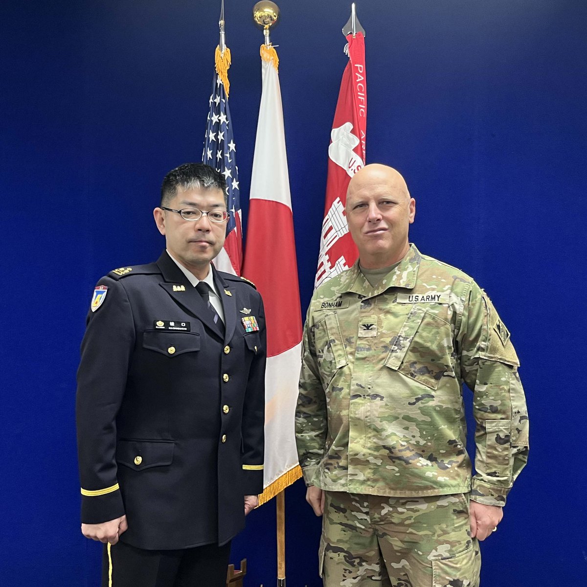 第4施設群長 橋口1佐は着任のあいさつを兼ね、米陸軍工兵隊日本地区