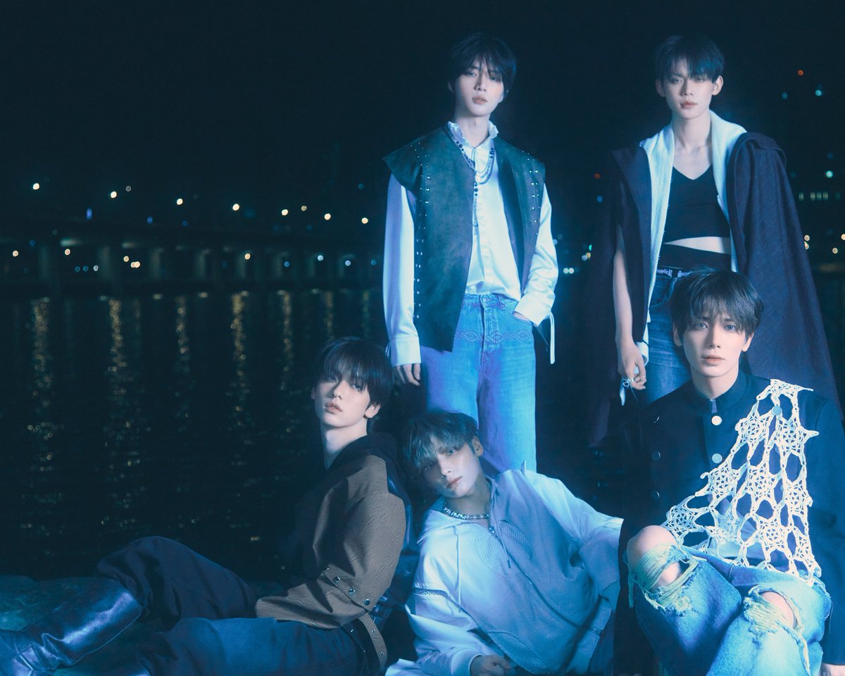 TXT_COSTARICAOF's tweet photo. Minisode 3: TOMORROW - Concept Photo 'Promise' 
    https://t.co/tXZc0jKavS     

-🐼 

#TXT_PROMISE #TOMORROW_X_TOGETHER #Minisode3 @TXT_members @TXT_bighit https://t.co/I3jDEERADp
