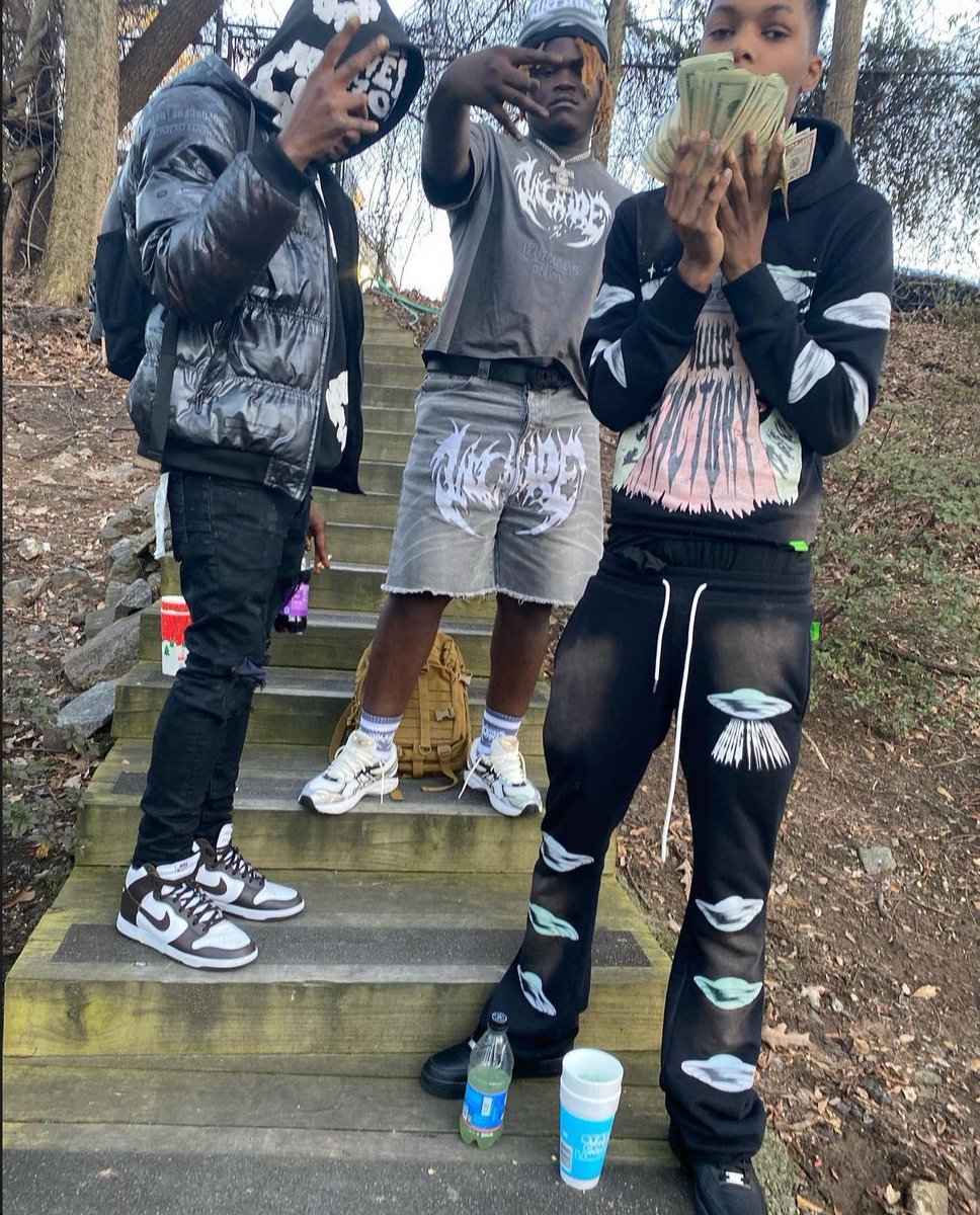 Still the only one who got across the MAZE 🏃🏾‍♂️ ain nevr prayed on ya fall…