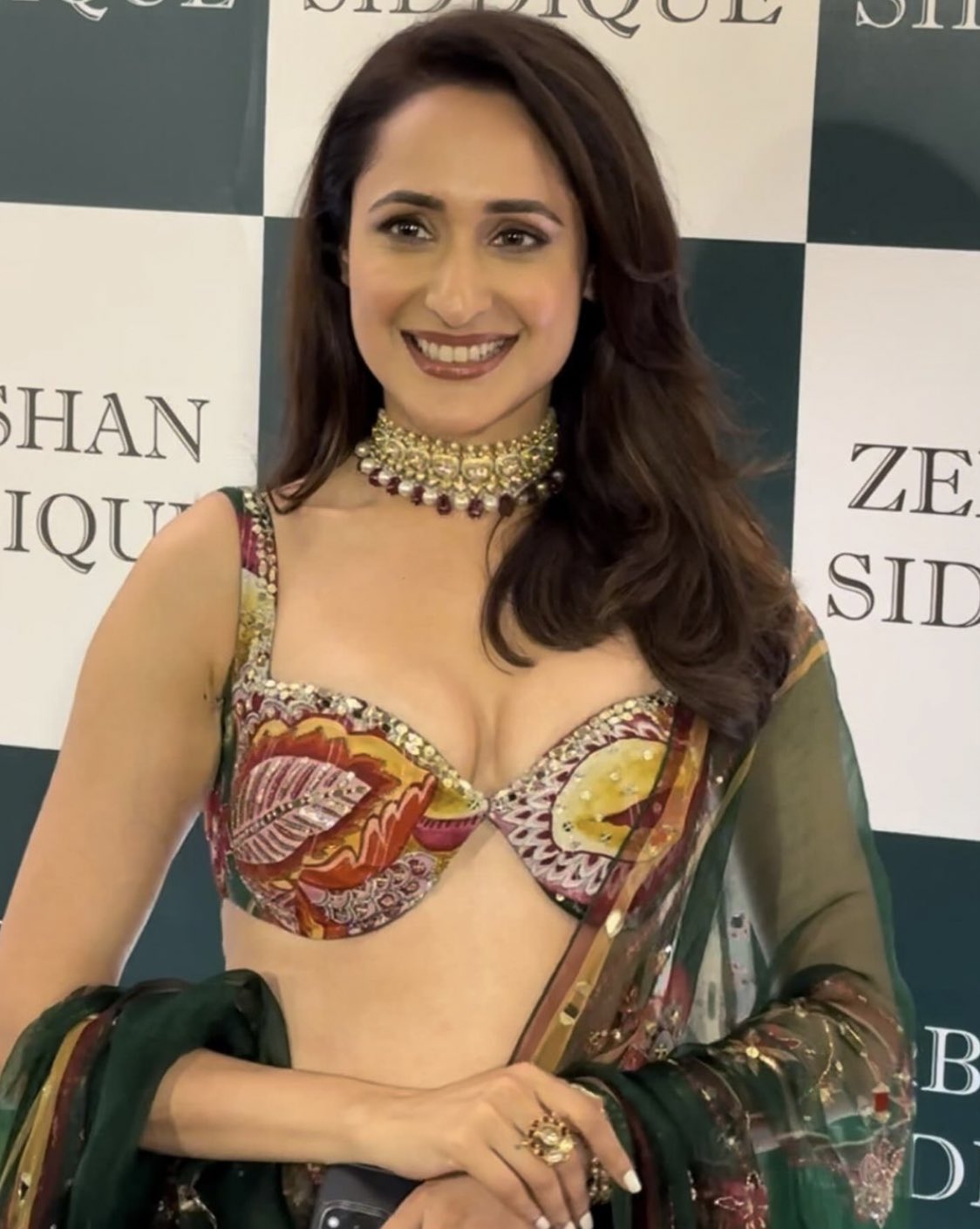 GJfSN2eXEAULRPm?format=jpg&name=large