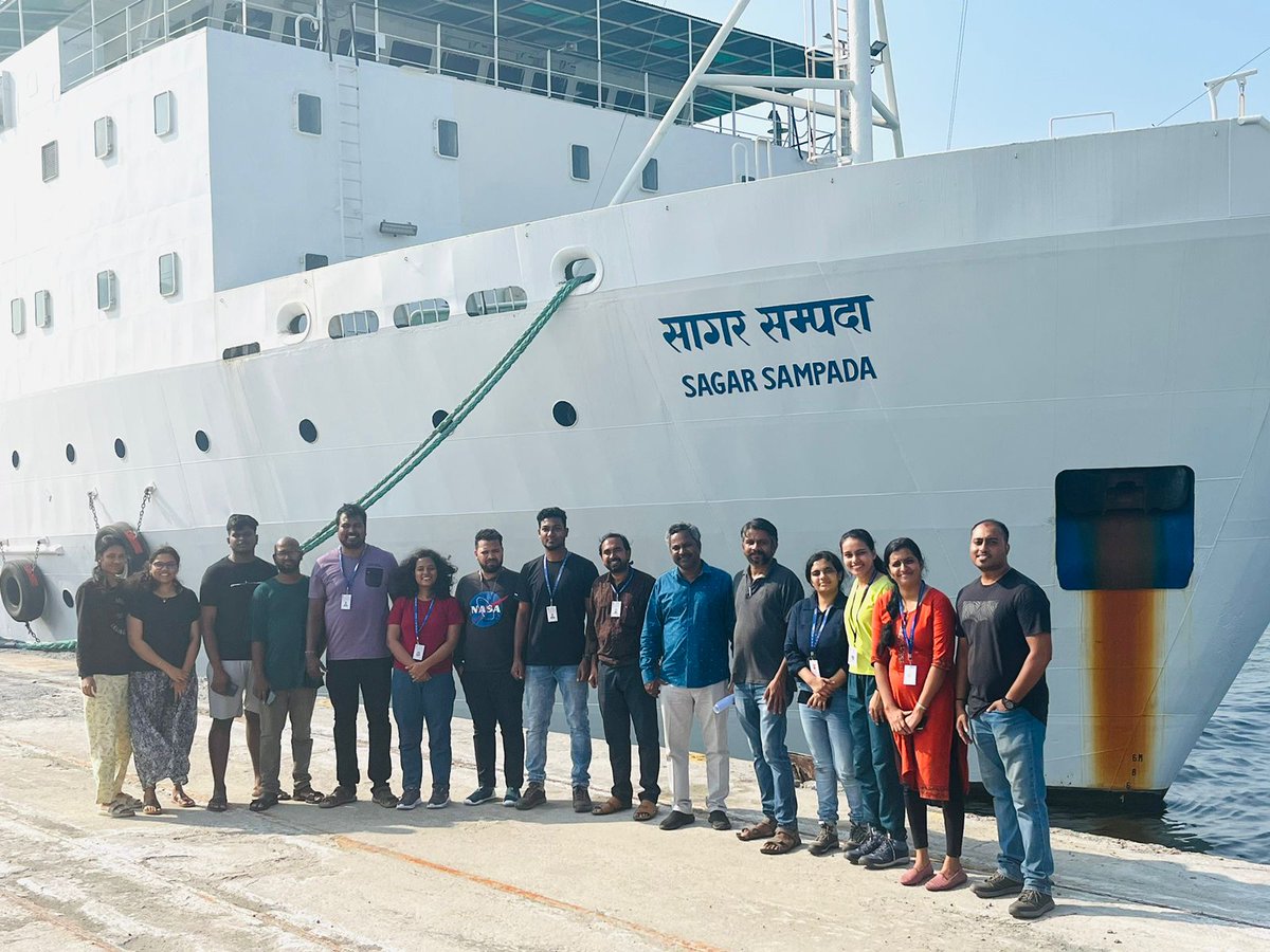 A research expedition led by Shri Saravanane set sail aboard FORV Sagar Sampada on 21st March 2024 for a 25-day cruise as part of the Deep Ocean Mission to explore the biodiversity of a seamount in the Lakshadweep Archipelago. #DeepOceanMission #BiodiversityExploration