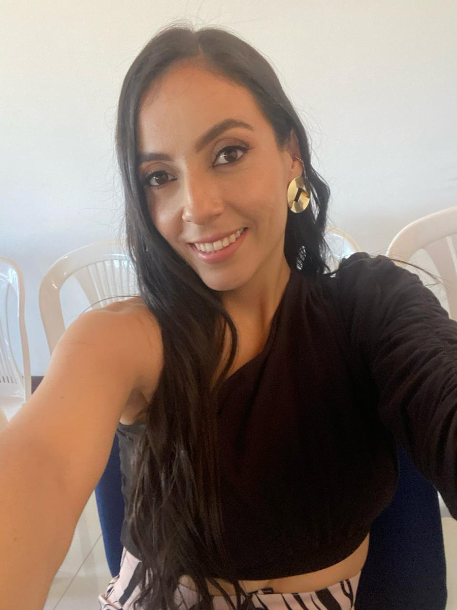 anagabe716's tweet photo. Día especial 🥰🥰🥰 https://t.co/7KbVZZibI7