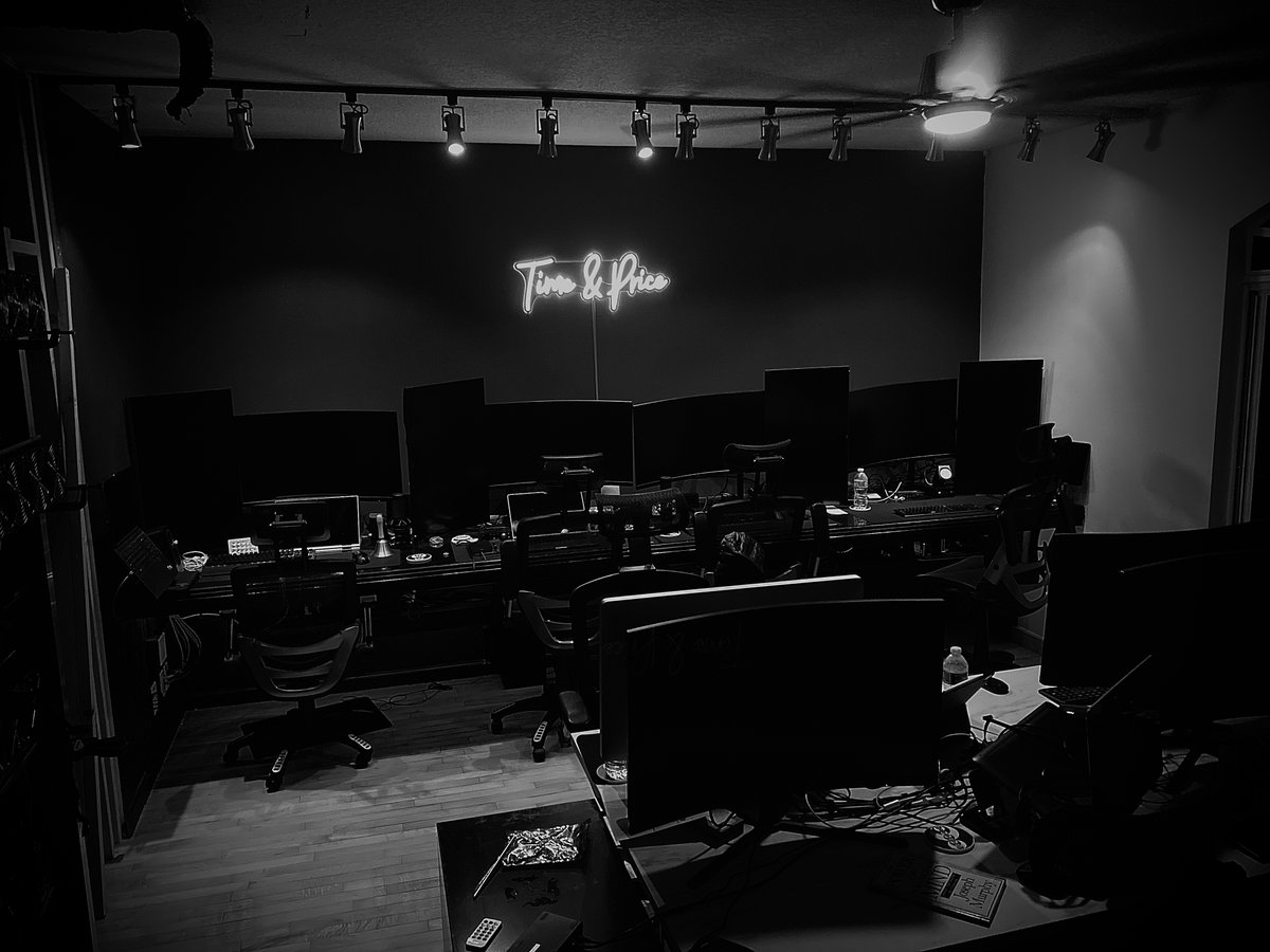 My second Time in Florida has come to an end. Memories, achievements, brotherhood.

<a href="/I_Am_The_ICT/">The Inner Circle Trader</a>, thank you once again for allowing me not only to succeed, but find the people I have been looking for my whole life.

Shoutout to the Command Center Family and Guests:
<a href="/alextlaz/">Alexander</a>