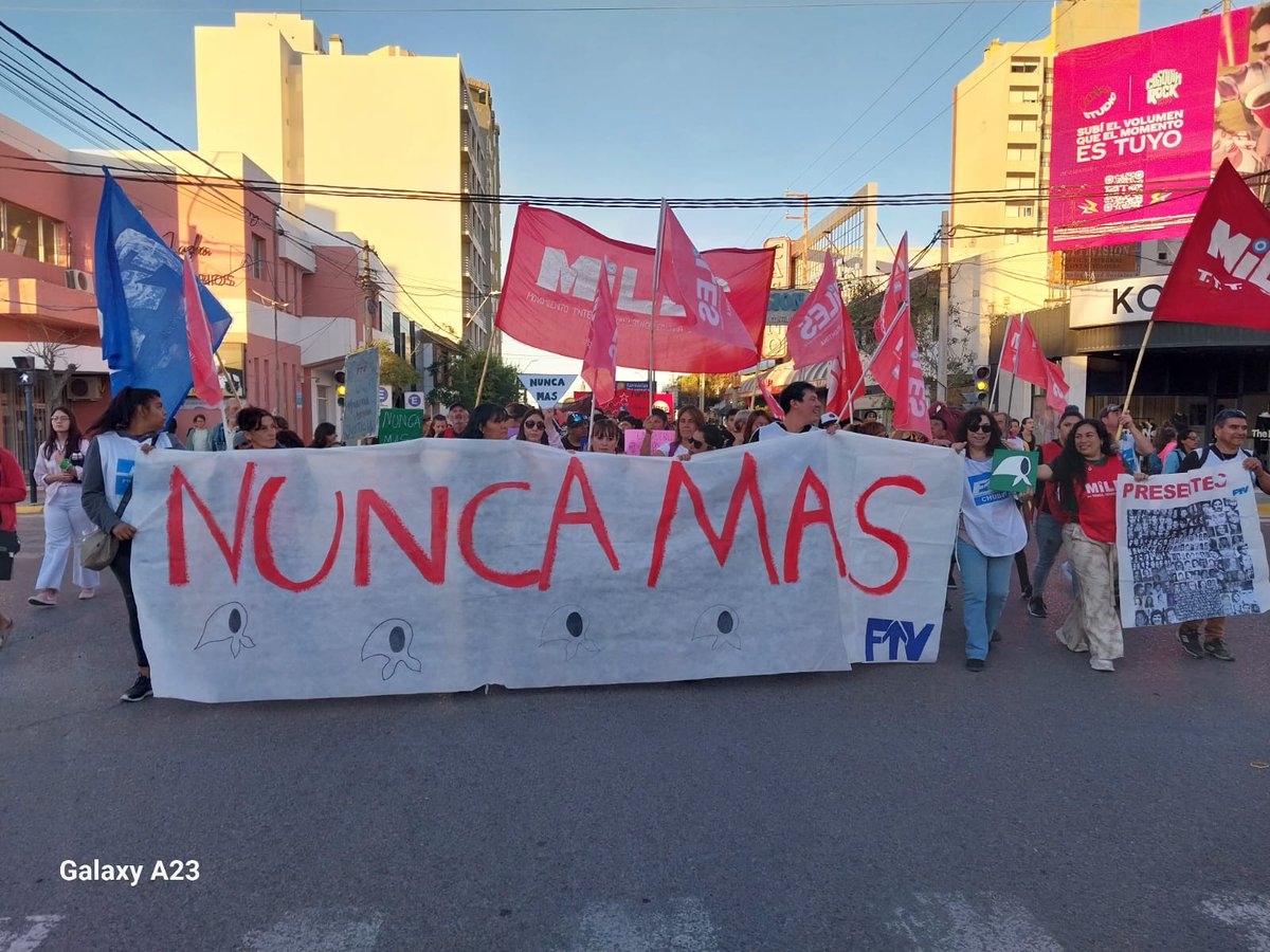 CristalLegrande's tweet photo. #Son30000 y estarán presentes Hoy, y siempre!! https://t.co/2QOzDofu1l