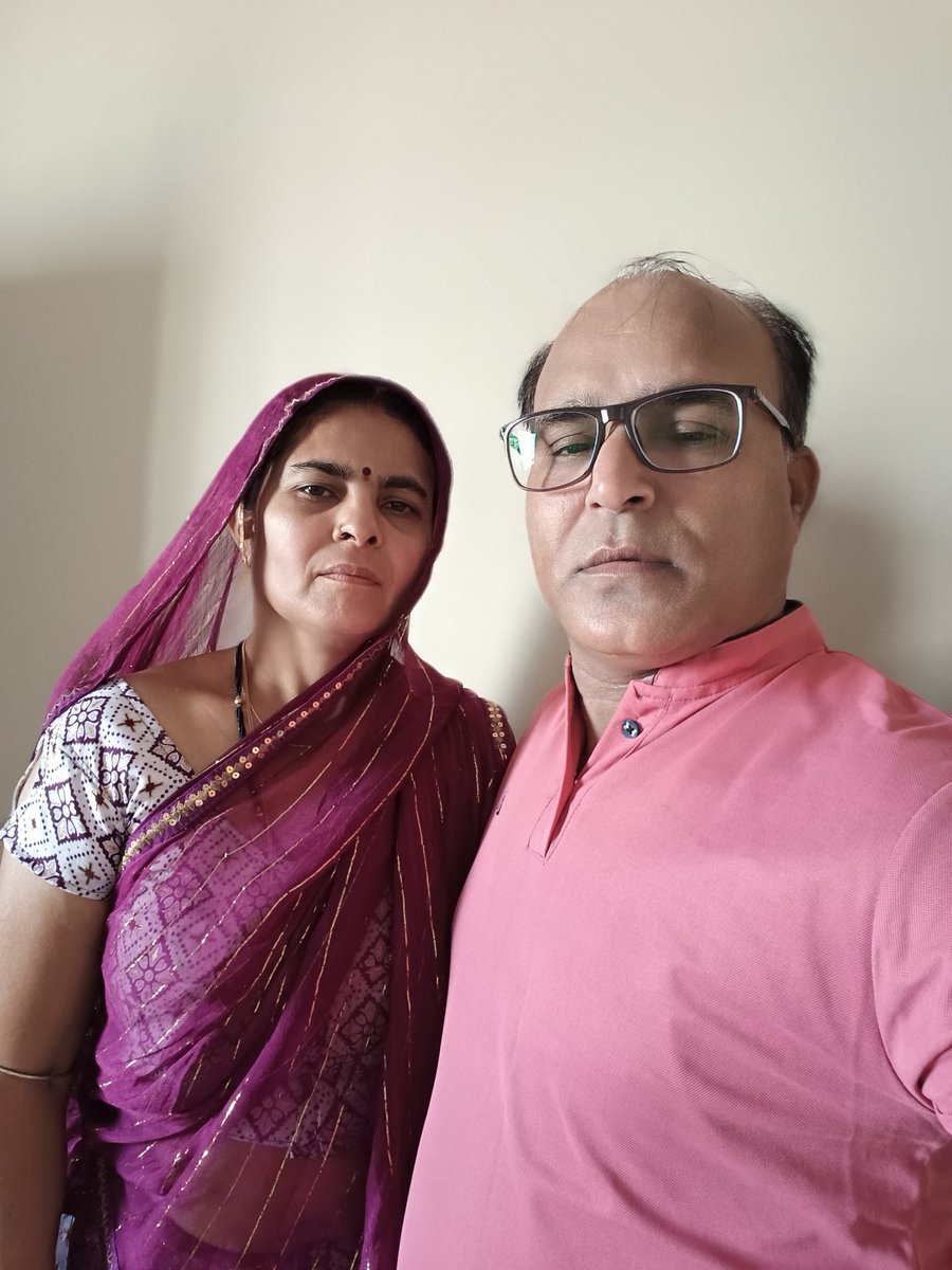 SampatPatel3's tweet photo. Goodmorning
Wishing you and your Family Happy Holi 🙏 https://t.co/OT01XQcEkO