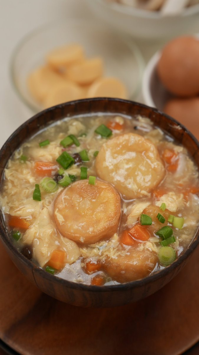 khairulaming's tweet photo. Puasa ke-14 : Egg Drop Soup. Senang sangat nak buat. Boleh makan satu family untuk berbuka atau sahur 🤤 https://t.co/Yu50k3y8k1