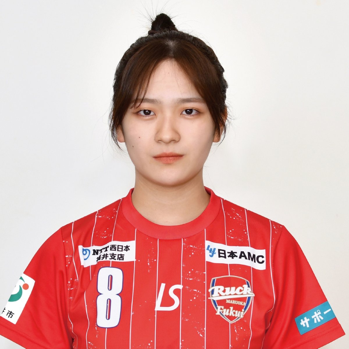 RUCK_PR's tweet photo. 【退団選手のお知らせ】
今シーズンをもちまし2名の選手が退団することになりました。

No.8 #高尾純奈 選手
No.14 #横田海羽 選手

コメントはホームページに記載💬
https://t.co/Ny5NCnYXR3

長い間、熱いプレイをありがとうございました。
今後の益々の活躍を期待しております。

#福井丸岡RUCK https://t.co/k5o2QiPFyS