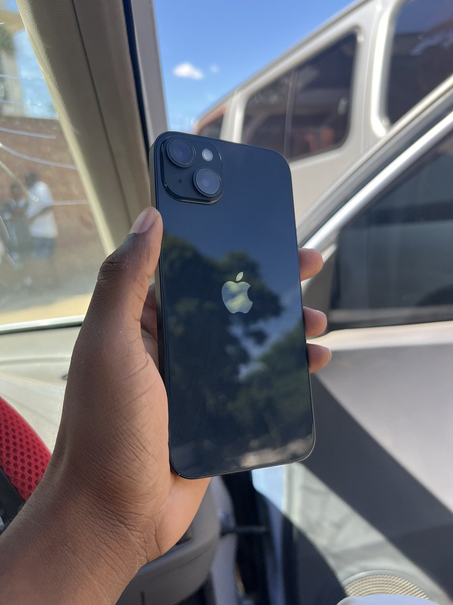 ApplePlug_ZW's tweet photo. Chance for you to own an iPhone, for less😎… iPhone 14 Plus 128GB $500 (Slightly cracked) contact 0714760738. https://t.co/FO8yThhVCh