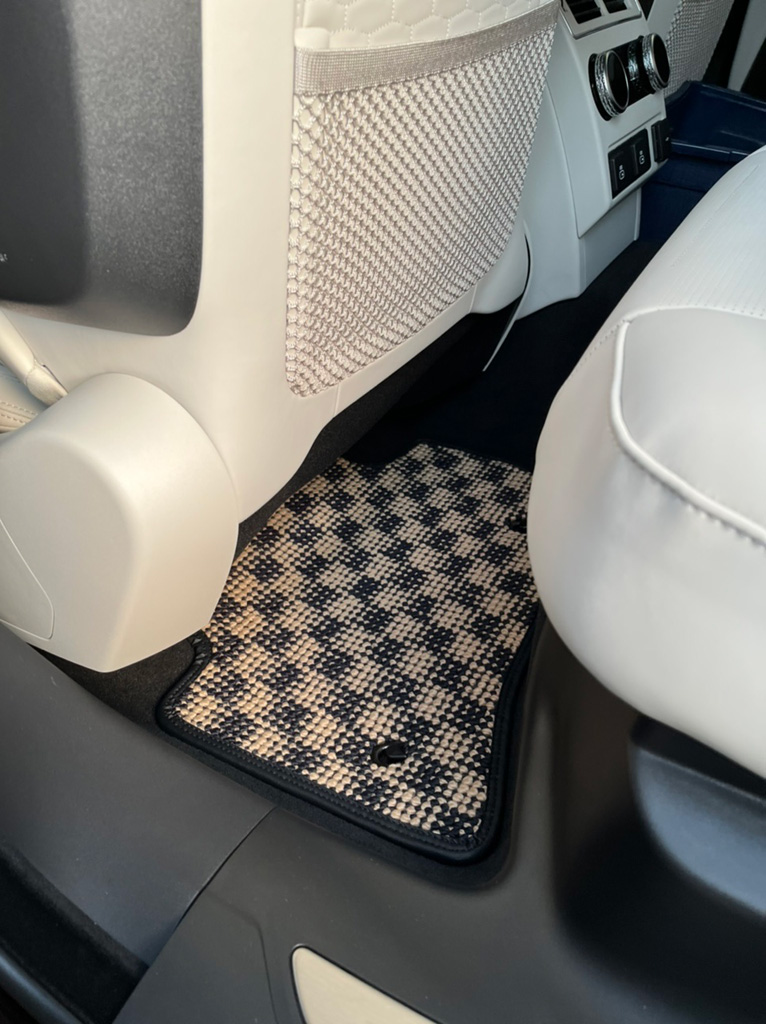 OfficialKAROmat's tweet photo. kochan様の #カロマット 装着事例
車種:#JAGUAR #FPACESVR
マットタイプ:#FLAXY ブリリアントベージュ
KAROマットは7台目になります
車を入れ替えるたびにKAROじゃないと気が済まなくなっています
今回もピッタリサイズで大変満足しています
【装着事例】https://t.co/NngrT3M64u
#KAROマット https://t.co/MOLwpulSLj