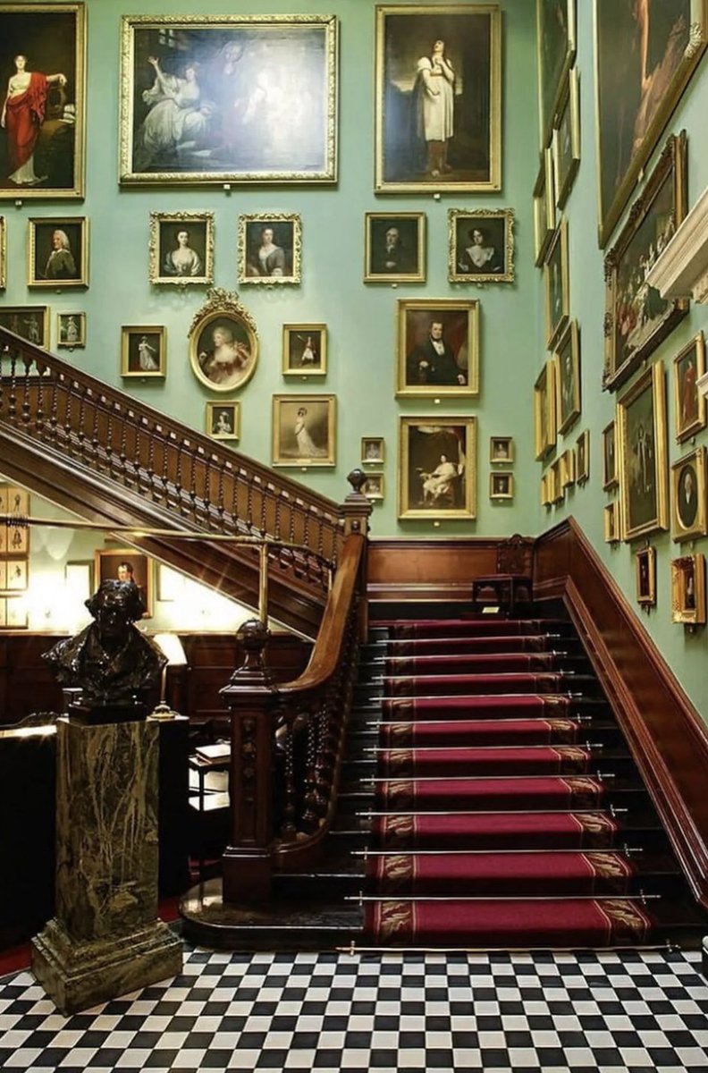 Membership at the Garrick in Covent Garden has been made public revealing more sirs, lords and CEOs than you can fit in a country manor. Tatler’s Annabel Sampson draws back the curtain… trib.al/AwmbYTA