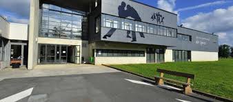 La nouvelle Maison des Sports du <a href="/ardennescd08/">Ardennes CD08</a> attendue en 2028 . Un projet à 11,3 millions € . On en parle dans le 6h30 sur la Radio des Ardennes avec le président Noël Bourgeois ! <a href="/RADIO8ARDENNES/">RADIO8</a> <a href="/colloc08/">Nelly GAROT 💉💉💉</a> <a href="/A_ClaudeReitz/">Alexis Claude-Reitz 🎙</a> <a href="/alibenbournane/">Ali Benbournane</a> <a href="/patrick_fostier/">Patrick Fostier</a> <a href="/AnneDumay/">Anne Dumay</a>