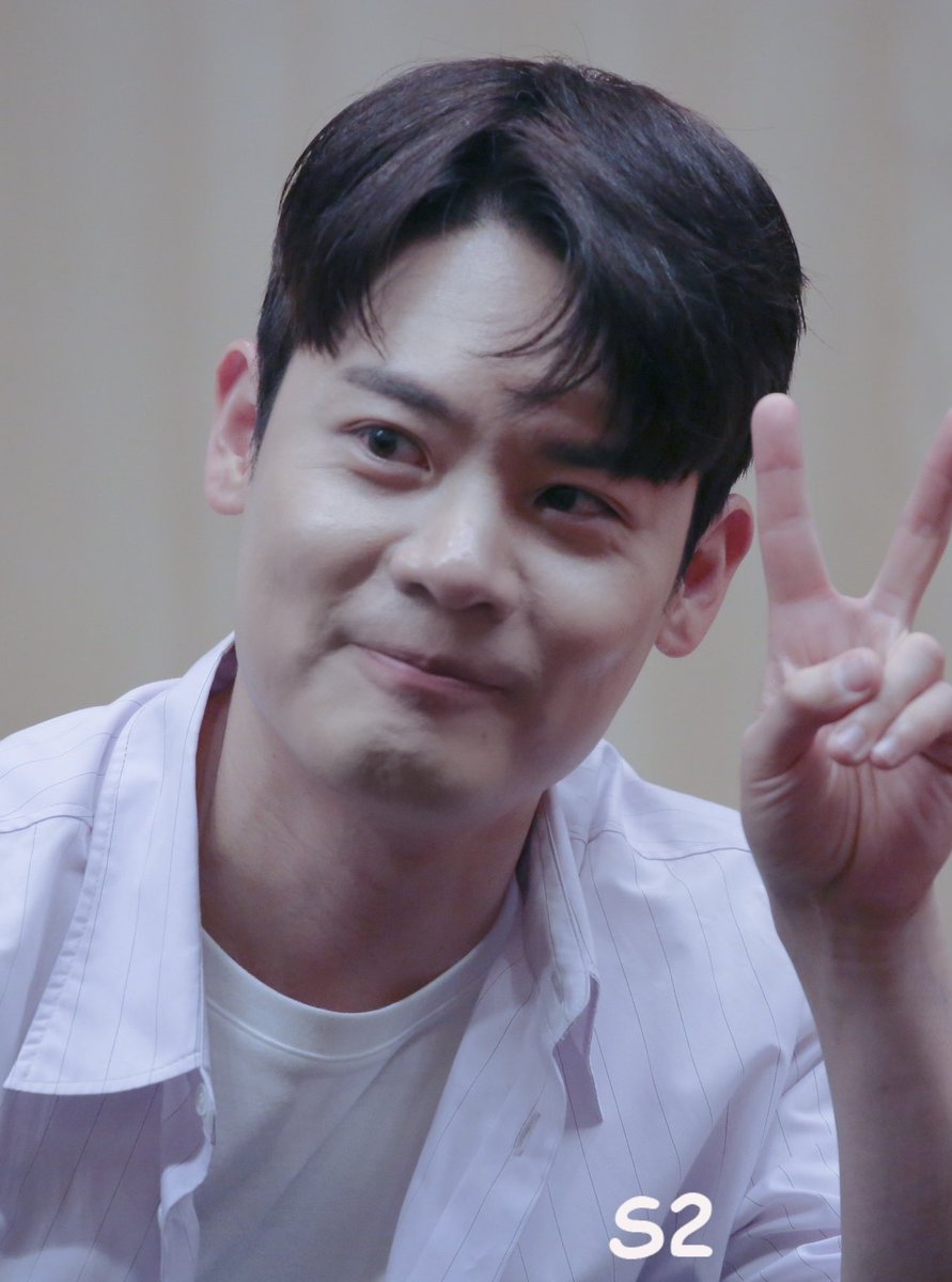 230404 라포엠 #채훈 위드뮤 팬싸인회 

#라포엠 #유채훈