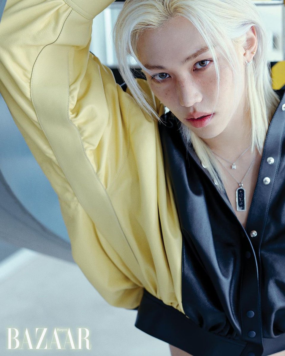 felixselca's tweet image. #제작지원 #APRILISSUE 

BRIGHTER, COOLER, STRONGER

Harper’s BAZAAR Korea’s Digital Issue with FELIX. 

@yong.lixx @NicolasGhesquiere @louisvuitton