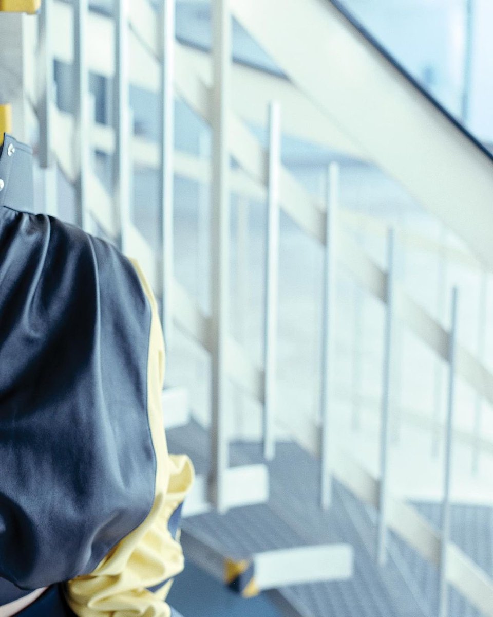 felixselca's tweet image. #제작지원 #APRILISSUE 

BRIGHTER, COOLER, STRONGER

Harper’s BAZAAR Korea’s Digital Issue with FELIX. 

@yong.lixx @NicolasGhesquiere @louisvuitton