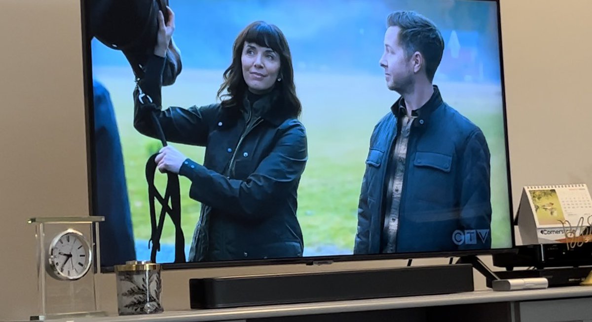Was watching an episode of the new tv series called Tracker and saw @MichelleMorgan_ who plays Lou on Heartland. Interesting how the episode was about finding a racehorse. Will upload the clips when I can #iloveheartland #michellemorgan