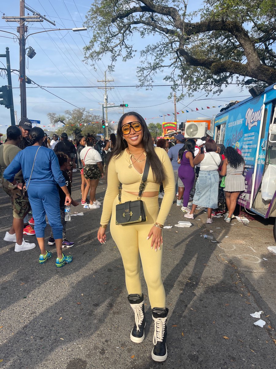 Uptown Girl tweet media