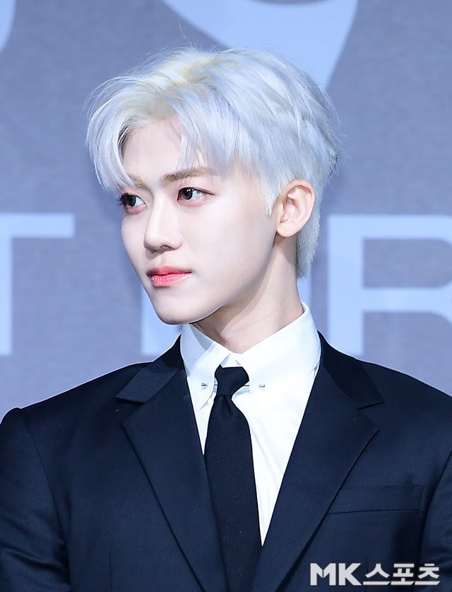 hourlyjaeminn's tweet image. HELLO??? 

#JAEMIN #재민 #ジェミン